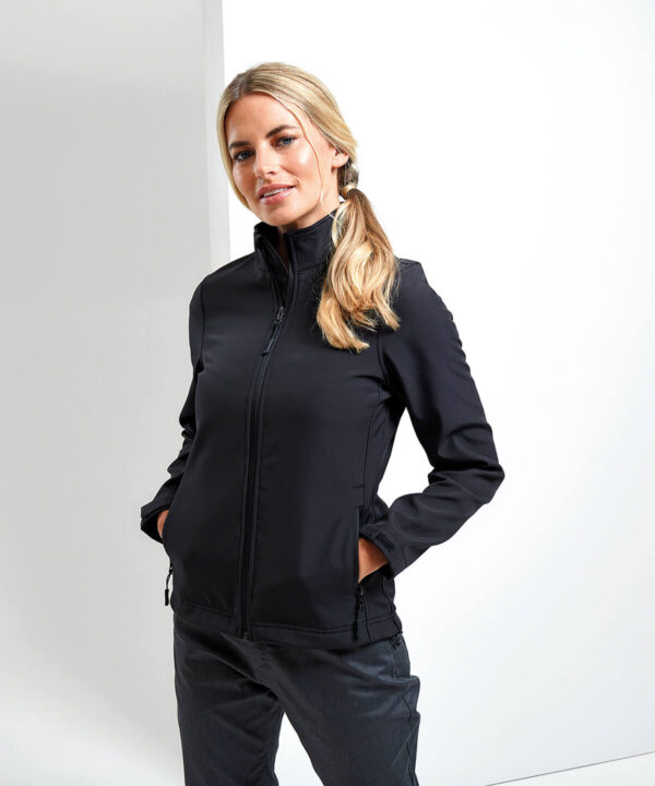 Women’s Windchecker® recycled softshell jacket - Image 2